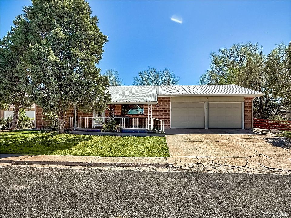 1st image of 554 D Avenue
