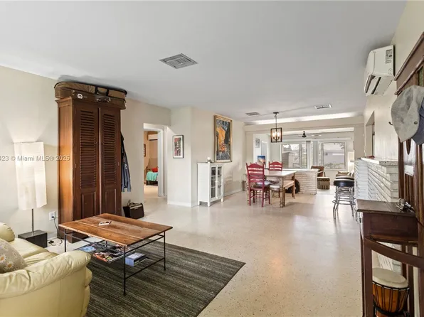 3202 Taft St, Hollywood, FL 33021