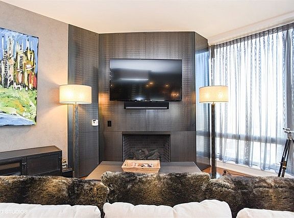 5th image of 401 N Wabash Ave Unit 69D