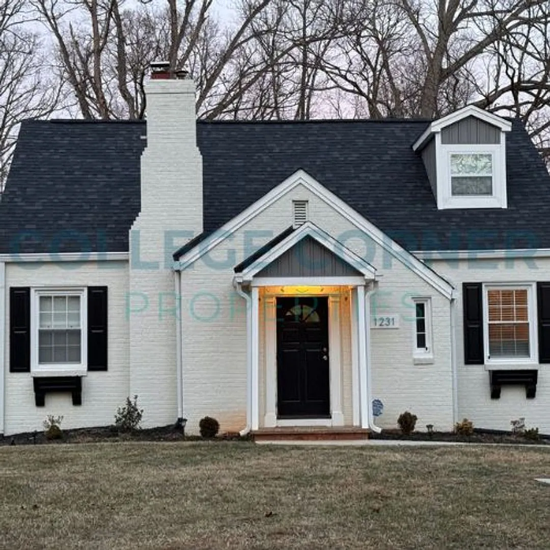1231 Brookwood Dr Available 6/1/2027-28 And 6/1/2028-2029 Fully Furnished (Short/Long Term) — Photo 1
