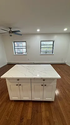 Rented by SERHANT. | media 4