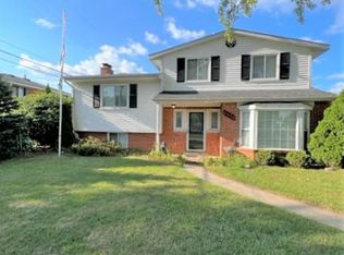 6876 Redman St, Westland, MI 48185