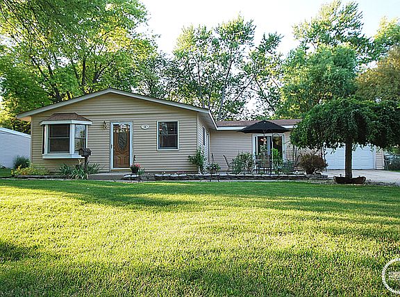 5th image of 14 Wyndham Dr