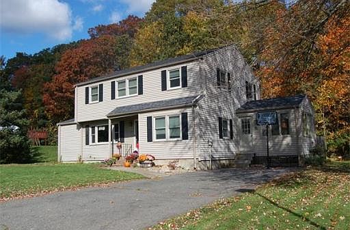 1st image of 11 Hodgkins Dr