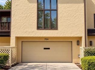 794 Hampton Ridge Dr, Akron, OH 44313