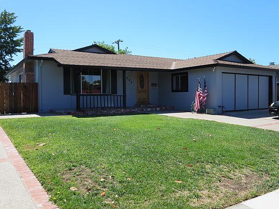 3rd image of 1304 Bouret Dr