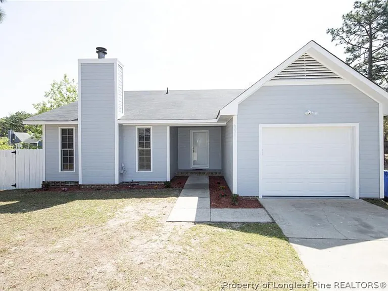 6801 Kingsgate Dr — Photo 1