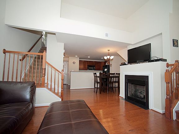 3rd image of 15226 Rosemont Manor Dr #101