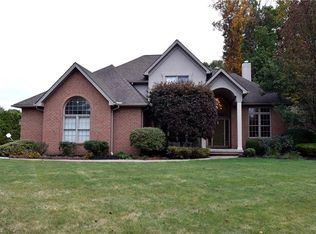 101 Spy Glass Ct, Warren, OH