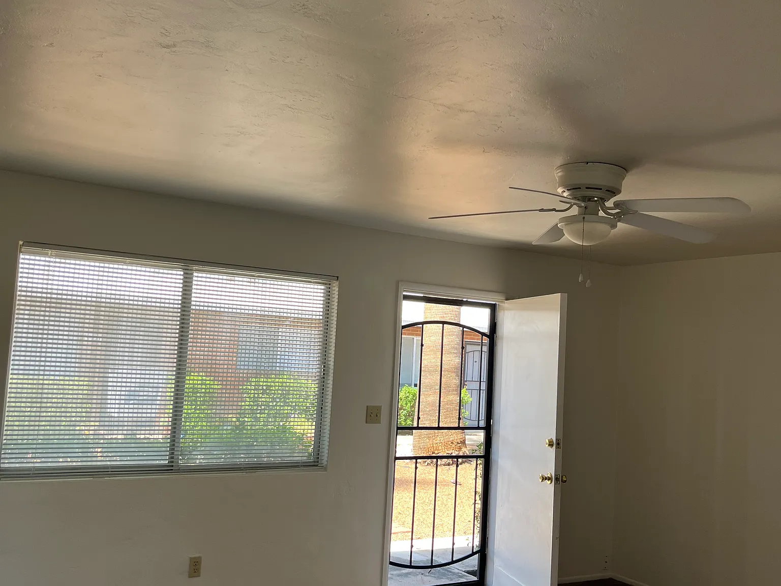 1 bed, 700 sqft, $950 — Photo 4