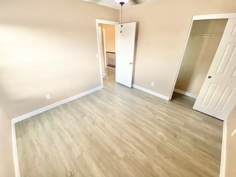1060 Paradise Coach Dr — Photo 15