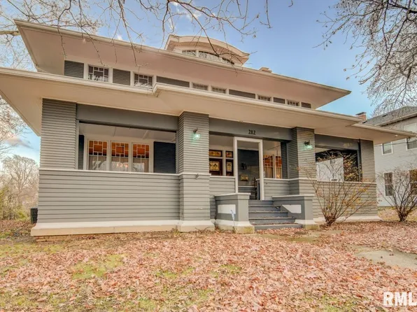 282 S Cass St, Virginia, IL 62691