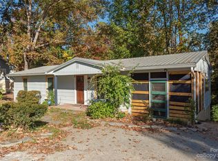 135 Markham Rd, Tryon, NC 28782