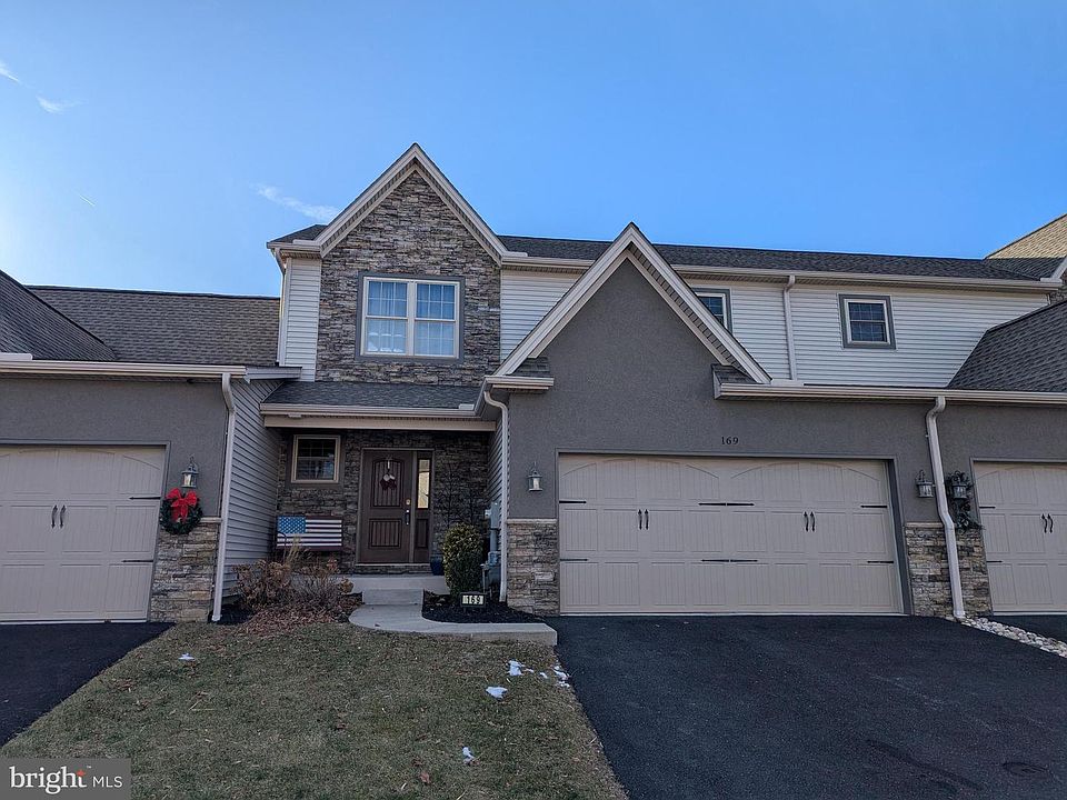 1st image of 169 Lexington Ct