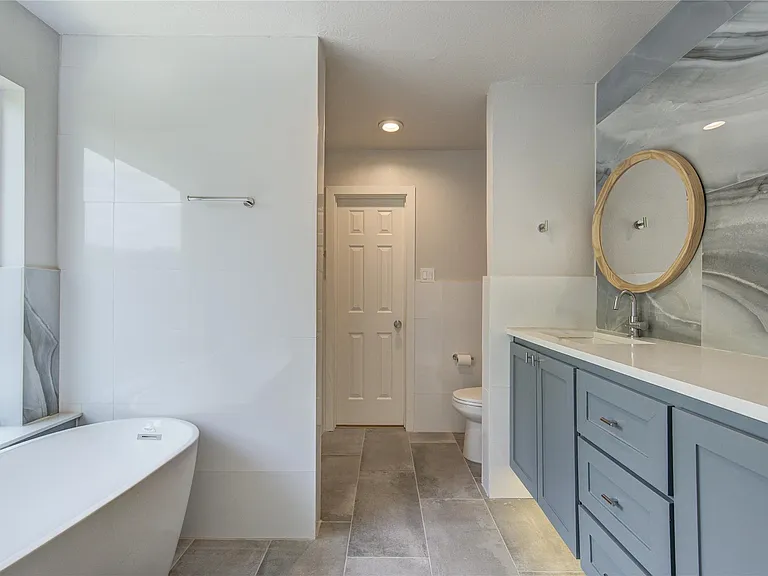 4931 Lake Catherine Ct — Photo 30