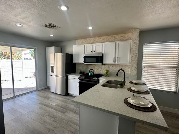 873 Adobe Flat Dr