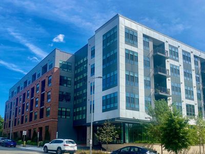 1761 Old Meadow Rd #404, McLean, VA, 22101