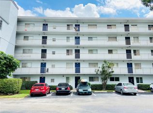 8720 N Sherman Cir APT 106, Hollywood, FL 33025