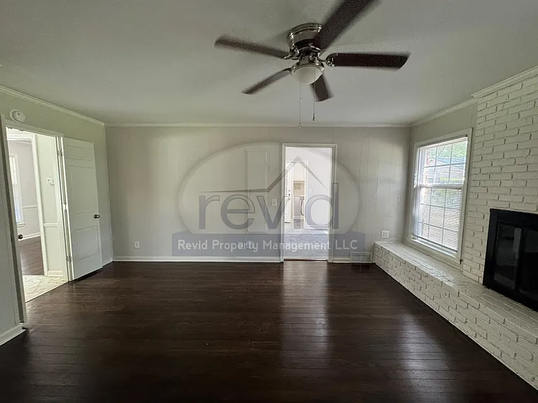 5467 Derron Ave — Photo 13