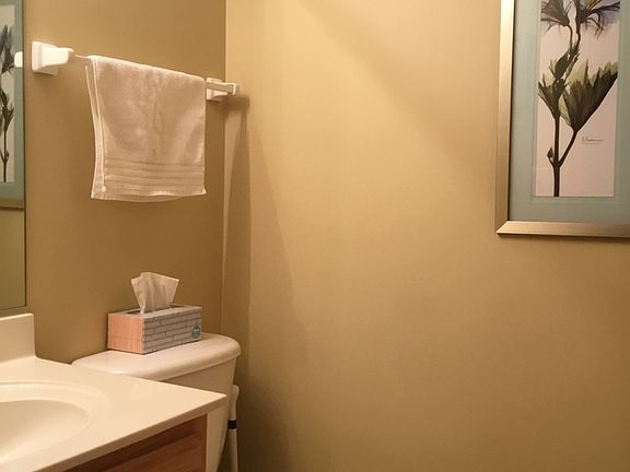 5th image of 104 Andover Dr