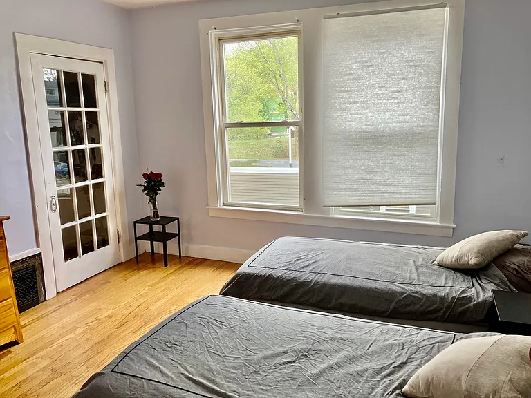 924 Walnut St — Photo 10