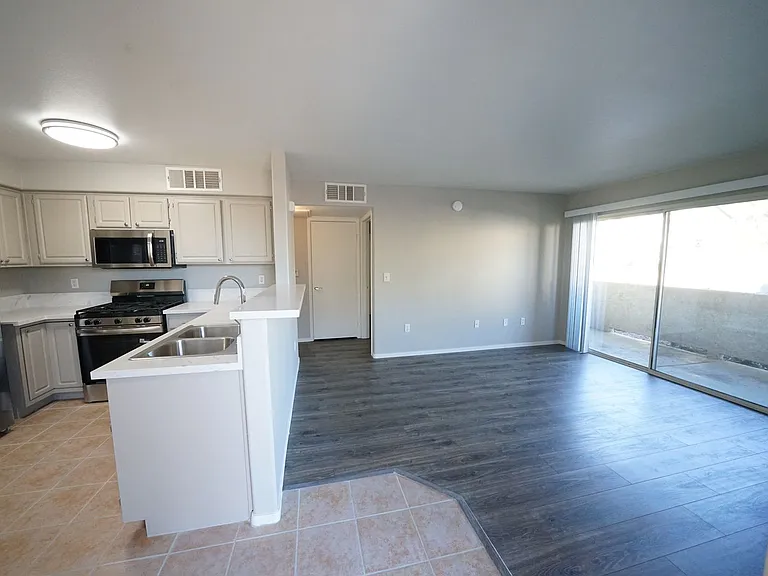 5710 E Tropicana Ave #1009-3 — Photo 4