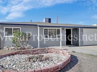 820 S Caliente Dr, Barstow, CA