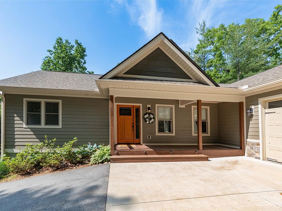 1st image of 494 Rockmoor Way