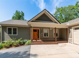 494 Rockmoor Way, Hendersonville, NC 28791