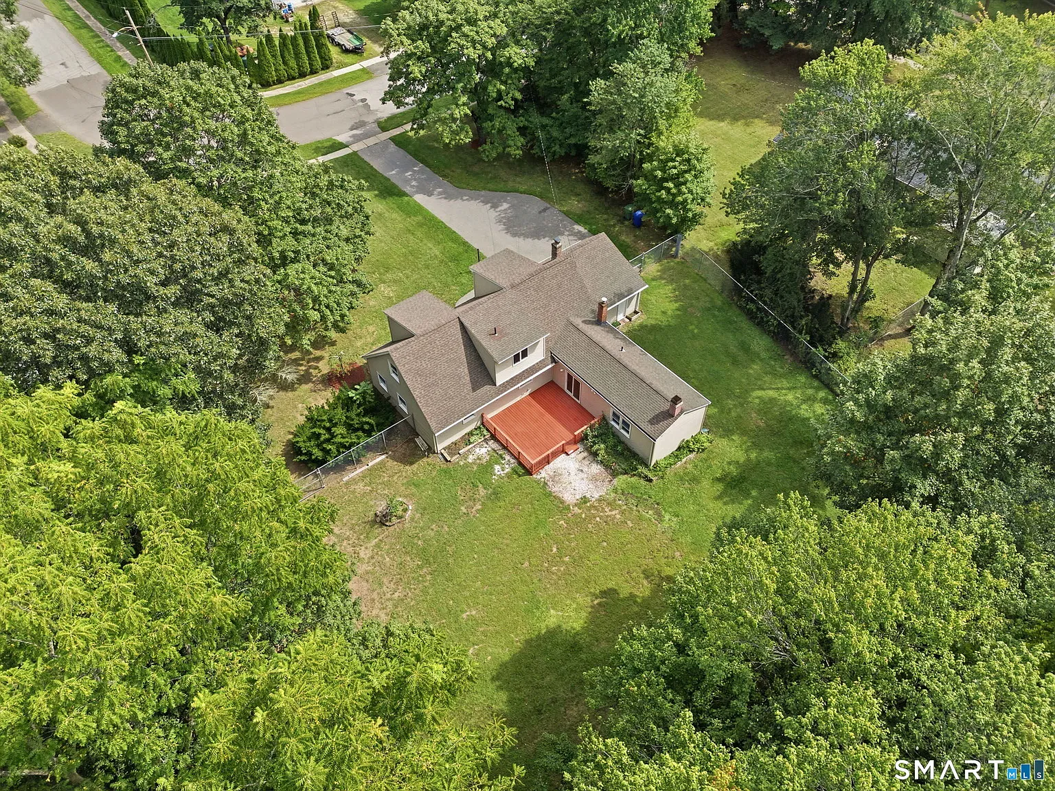 5 bed, 2.5 bath, 2186 sqft, $3,900 — Photo 4