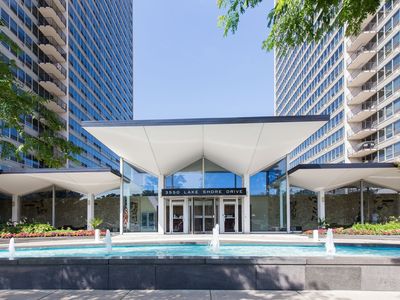 3550 N Lake Shore Dr APT 207, Chicago, IL, 60657