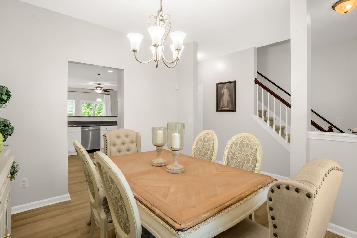 6-web-or-mls-1305 Montreaux Ct-6