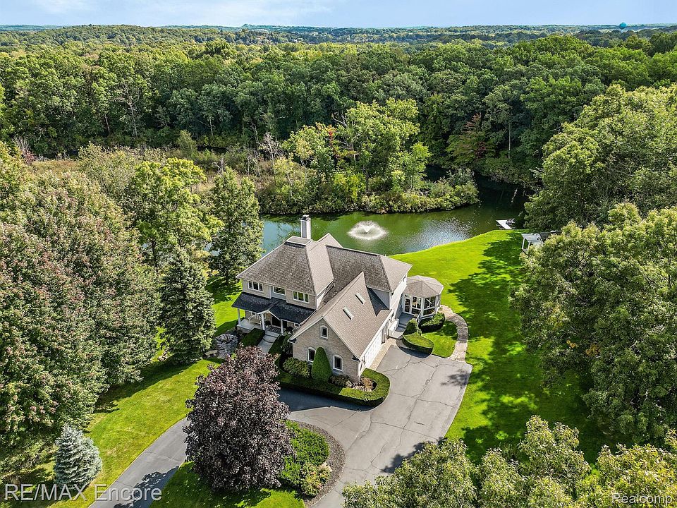 1st image of 6588 Willowbrook Dr