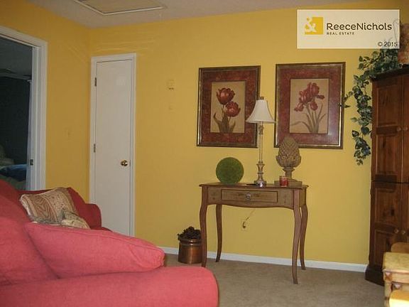 THE perfect loft sitting area for quiet times to read & relax