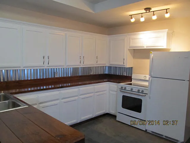 600 Jefferson Ave — Photo 10