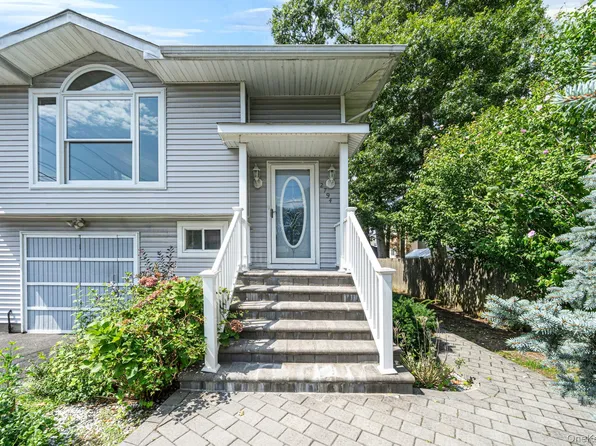 2794 Ocean Ave, Ronkonkoma, NY 11779