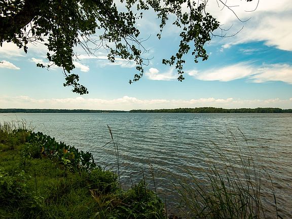 2nd image of 1201 Big Water Cir