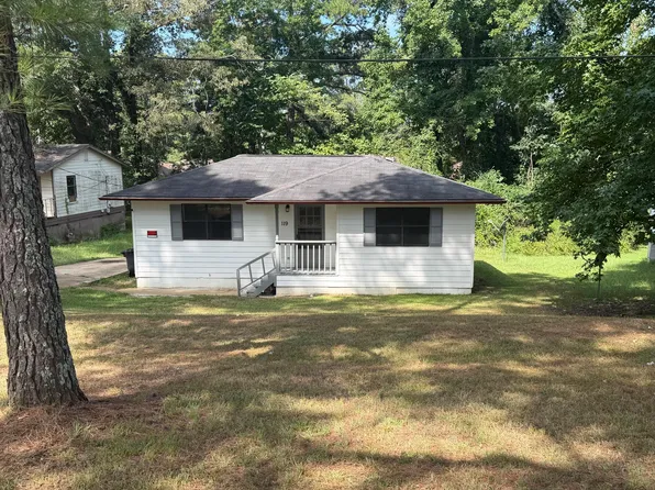 119 Elm Dr, Plantersville, MS 38862