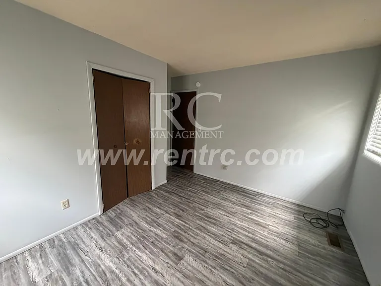 910 Timberline Dr — Photo 13