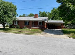 306 W 1st St, Rolla, MO 65401