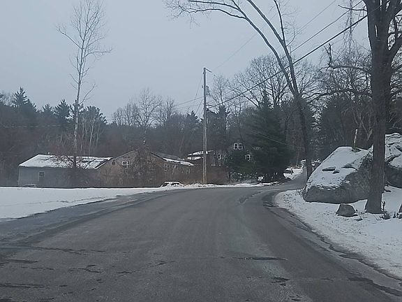 5th image of 49 Berry Rd