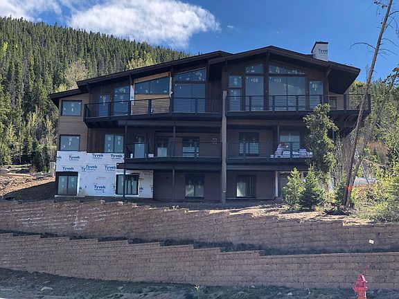 2nd image of 307 Northwoods Pl