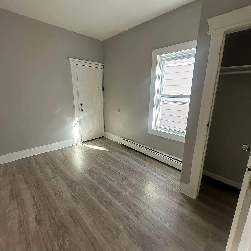 803 2nd Ave — Photo 2