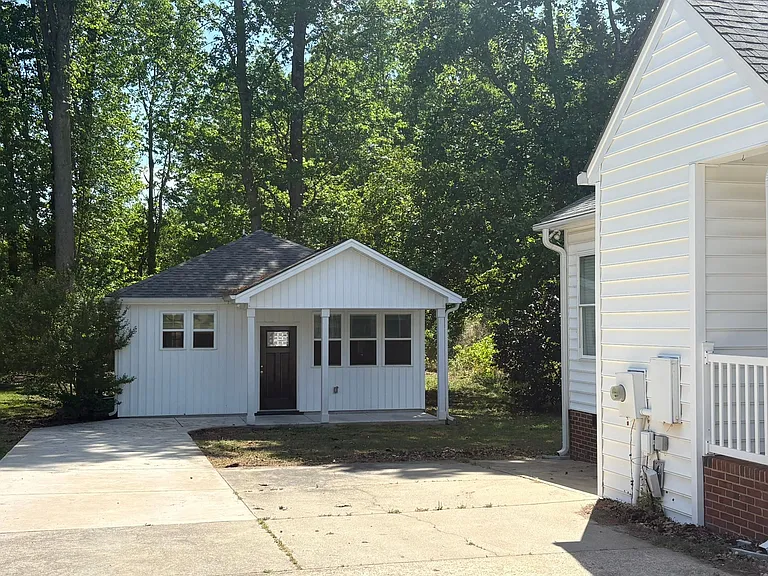 2024 Queen Charlotte Pl #HOUSE — Photo 31