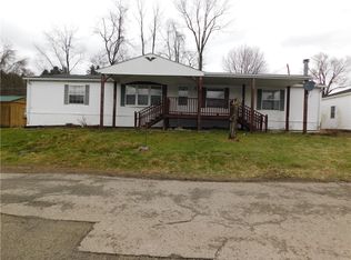 104 Cottage Ave, Grindstone, PA 15442