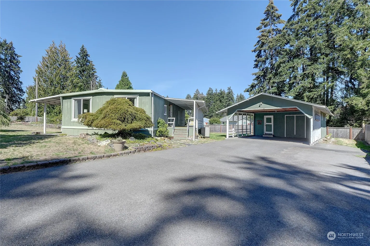 5325 254th Street E photo 1