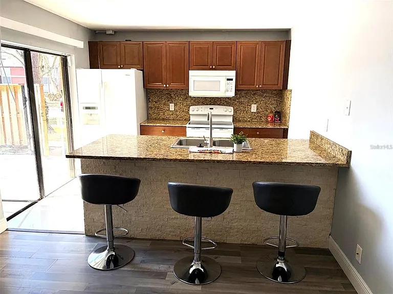 5371 Bamboo Ct #401 — Photo 8