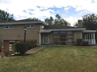 275 Coraopolis Rd, Coraopolis, PA 15108