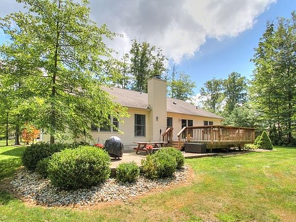 2nd image of 8074 Autumn Dr