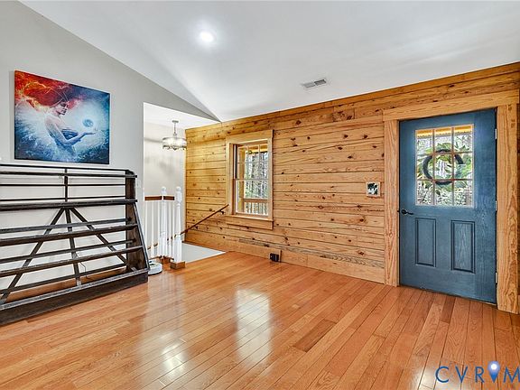 5th image of 1093 Island Point Rd